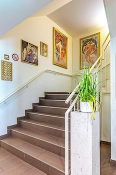 A&T Hotel & Hostel