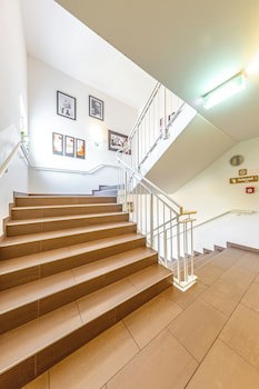 A&T Hotel & Hostel