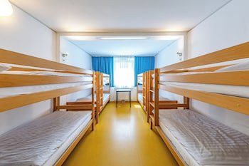 A&T Hotel & Hostel