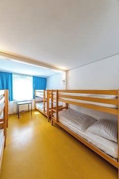 A&T Hotel & Hostel
