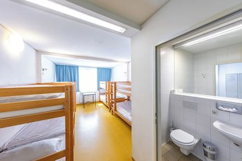 A&T Hotel & Hostel