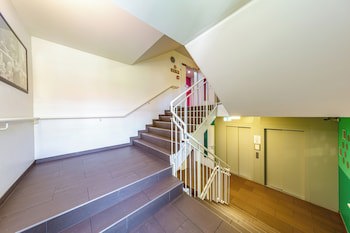 A&T Hotel & Hostel
