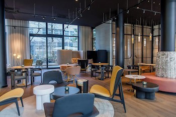 Motel One Dusseldorf-Hauptbahnhof galeri fotoğrafı