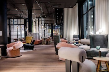 Motel One Dusseldorf-Hauptbahnhof galeri fotoğrafı