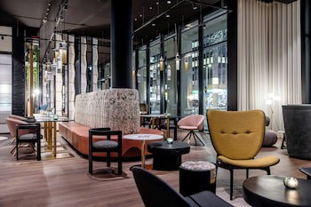 Motel One Dusseldorf-Hauptbahnhof galeri fotoğrafı