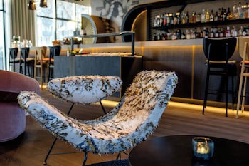 Motel One Dusseldorf-Hauptbahnhof galeri fotoğrafı
