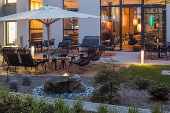 Motel One Dusseldorf-Hauptbahnhof galeri fotoğrafı