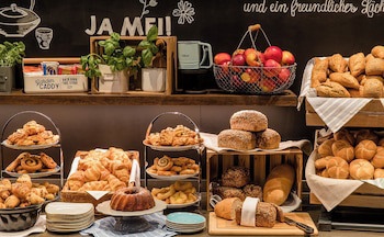 Motel One Dusseldorf-Hauptbahnhof galeri fotoğrafı