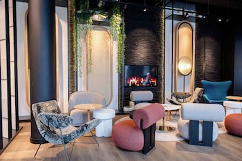 Motel One Dusseldorf-Hauptbahnhof galeri fotoğrafı