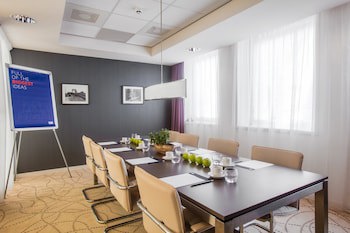 Holiday Inn Express Arnhem, An Ihg Hotel