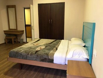 Hotel Preethi Palace