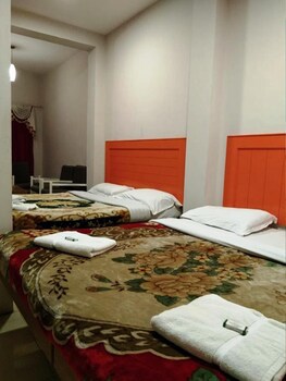 Hotel Preethi Palace