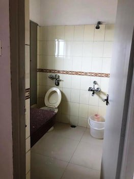 Hotel Preethi Palace