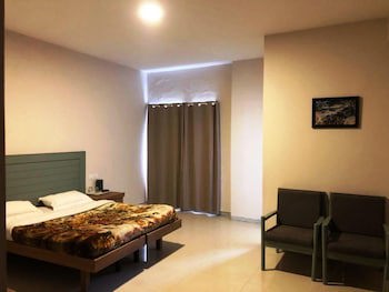 Hotel Preethi Palace