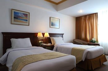 Tiara Oriental Hotel