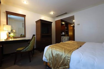 Tiara Oriental Hotel