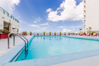 Alupang Beach Tower