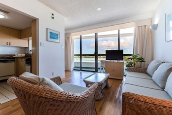 Alupang Beach Tower