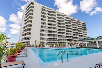 Alupang Beach Tower