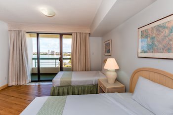Alupang Beach Tower