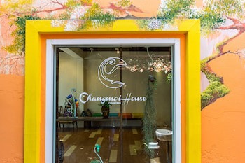 Changmoi House (Little Village)