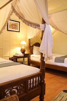 Changmoi House (Little Village)