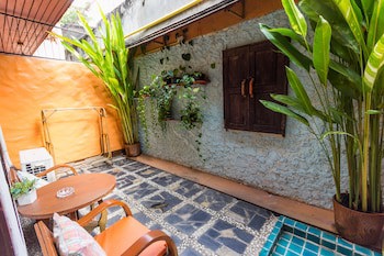 Changmoi House (Little Village)