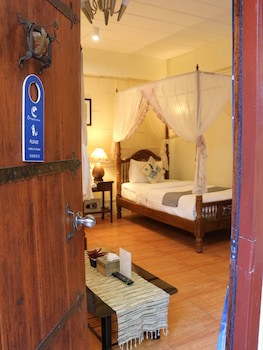 Changmoi House (Little Village)