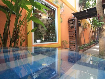 Changmoi House (Little Village)