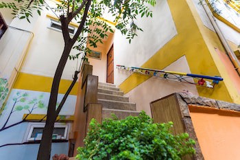 Changmoi House (Little Village)