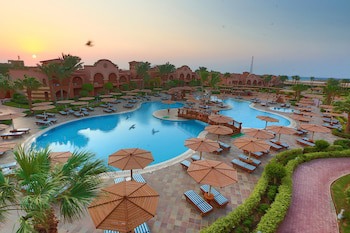 Charmillion Gardens Aquapark