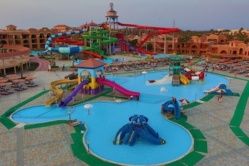 Charmillion Gardens Aquapark