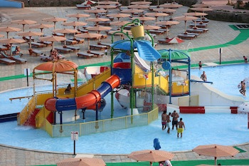 Charmillion Gardens Aquapark