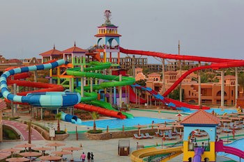 Charmillion Gardens Aquapark
