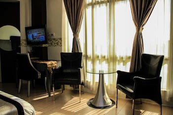 Shervinton Executive Boutique Hotel