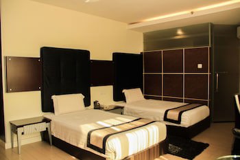 Shervinton Executive Boutique Hotel