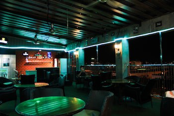 Shervinton Executive Boutique Hotel