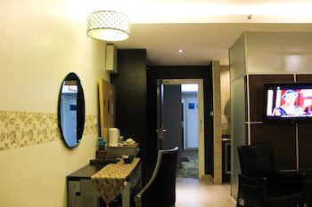 Shervinton Executive Boutique Hotel