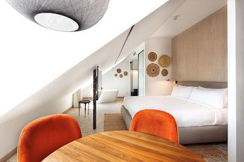 Atocha Hotel Madrid, Tapestry Collection By Hilton