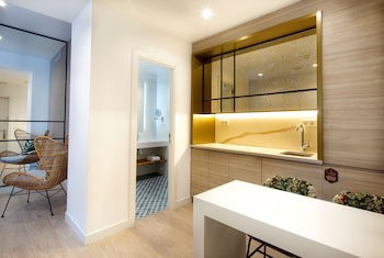 Atocha Hotel Madrid, Tapestry Collection By Hilton