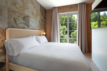 Atocha Hotel Madrid, Tapestry Collection By Hilton