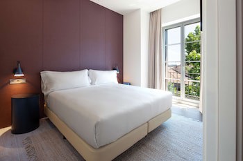 Atocha Hotel Madrid, Tapestry Collection By Hilton