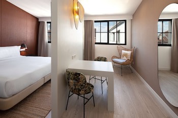 Atocha Hotel Madrid, Tapestry Collection By Hilton