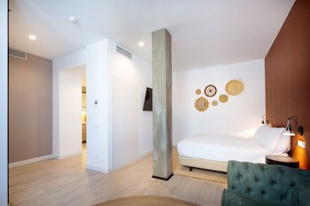 Atocha Hotel Madrid, Tapestry Collection By Hilton