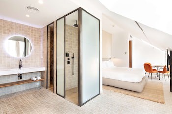Atocha Hotel Madrid, Tapestry Collection By Hilton