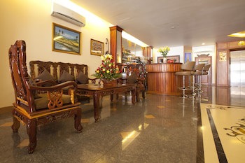 Golden House International Hotel