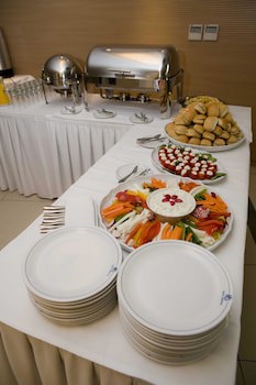 Athinais Hotel