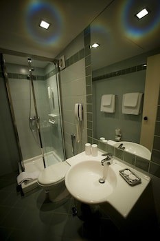 Athinais Hotel