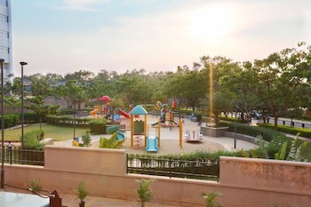 Crest Executive Suites
