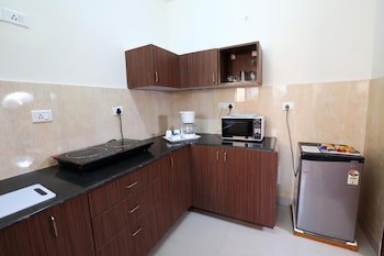Crest Executive Suites